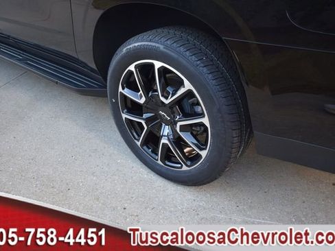 Certified 2024 Chevrolet Suburban RST image 16