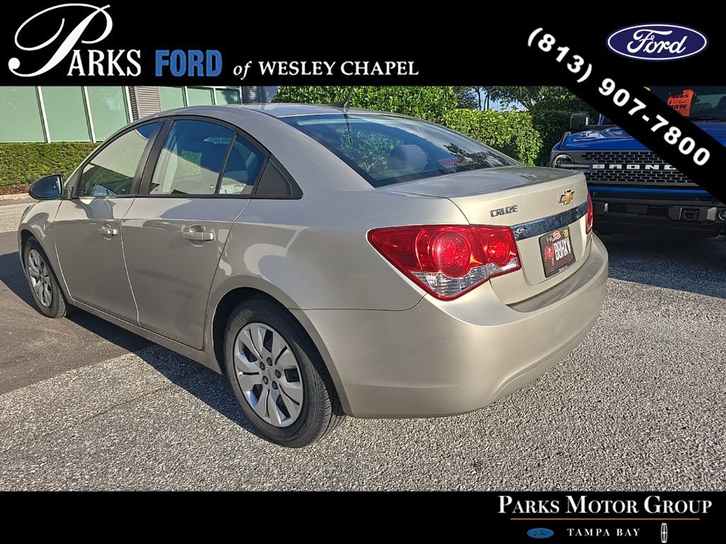 Used 2013 Chevrolet Cruze LS FWD image 4