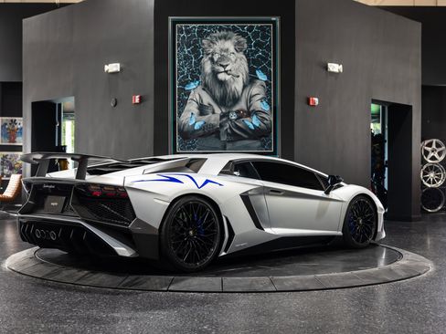 Used 2016 Lamborghini Aventador LP 750-4 Superveloce image 11