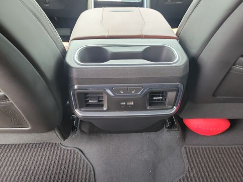Used 2024 GMC Sierra 2500 Denali Ultimate AWD/4WD image 11