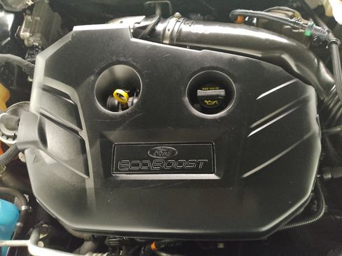 Used 2017 Ford Fusion SE w/ Equipment Group 201A image 30