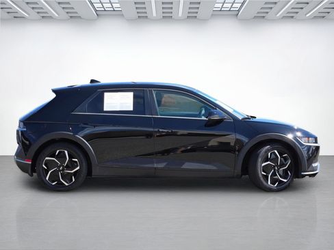Certified 2024 Hyundai Ioniq 5 SEL RWD image 3