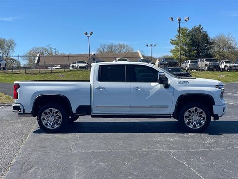 New 2026 Chevrolet Silverado 2500 High Country w/ Technology Package AWD/4WD image 8