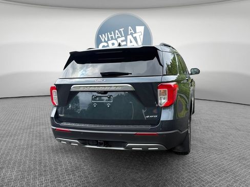 Used 2024 Ford Explorer XLT w/ Equipment Group 202A AWD/4WD image 5