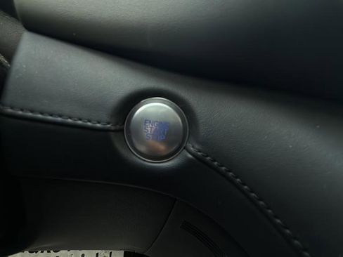 Used 2021 Hyundai Santa Fe Limited image 25