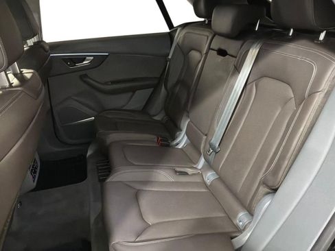 Used 2019 Audi Q8 Prestige AWD/4WD image 17