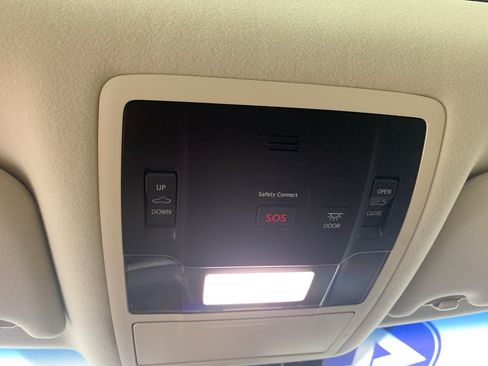 Used 2016 Lexus RX 350 FWD w/ Premium Package image 27