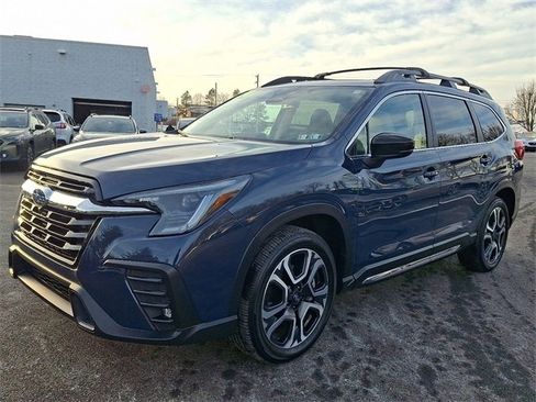 Certified 2024 Subaru Ascent Limited w/ Technology Package image 3