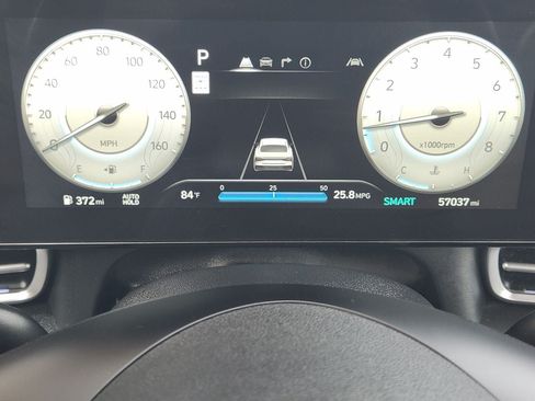 Used 2024 Hyundai Elantra Limited FWD image 15