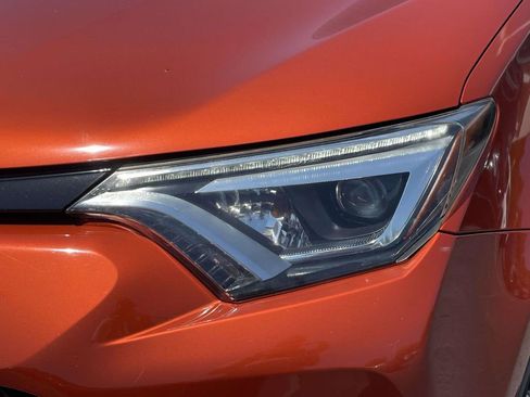 Used 2016 Toyota RAV4 SE AWD/4WD image 8