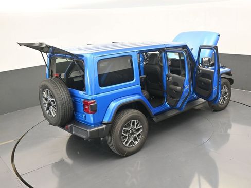 Used 2025 Jeep Wrangler Sahara AWD/4WD image 67