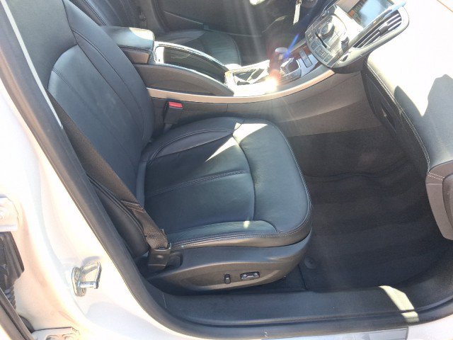 Used 2013 Buick LaCrosse Leather FWD image 17