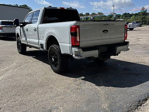 Used 2026 Ford F250 XLT w/ XLT Premium Package AWD/4WD image 5