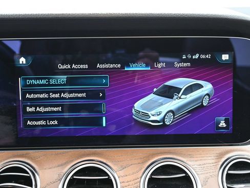 Used 2023 Mercedes-Benz E 350 4MATIC Sedan image 34