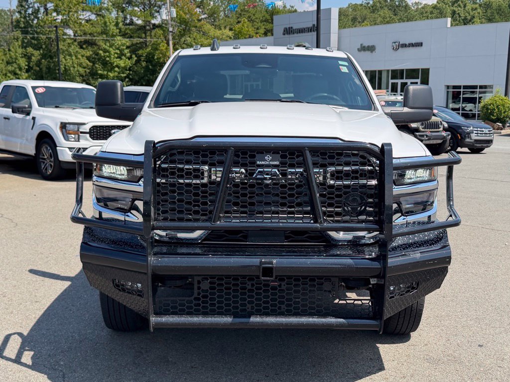 Used 2025 RAM 3500 Tradesman w/ Chrome Appearance Group AWD/4WD image 9