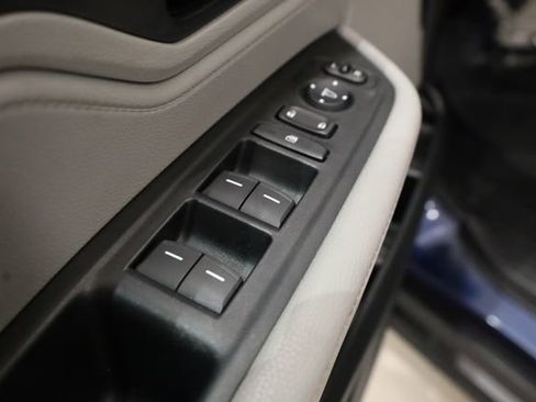 Used 2024 Honda Odyssey EX-L image 18