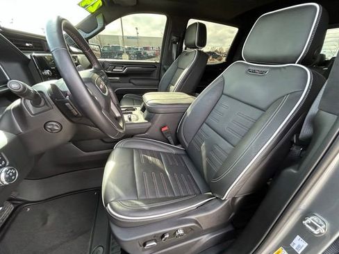 Used 2024 GMC Sierra 1500 AT4X image 22