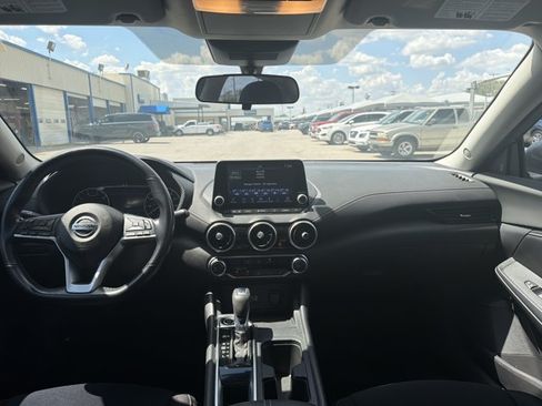Used 2022 Nissan Sentra SV FWD image 21