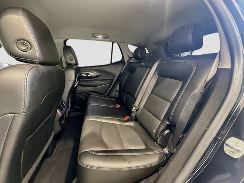 Used 2023 GMC Terrain SLT FWD image 25