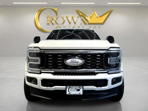 Used 2025 Ford F450 Platinum image 3