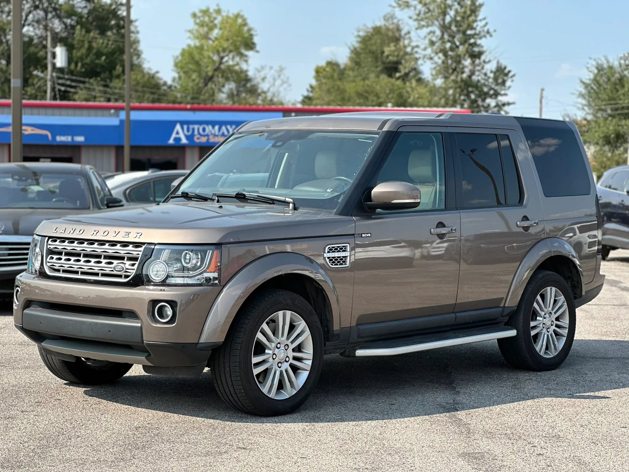 Used 2015 Land Rover LR4 HSE LUX AWD/4WD image 1