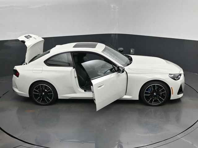 Used 2026 BMW M240i xDrive Coupe AWD/4WD image 18