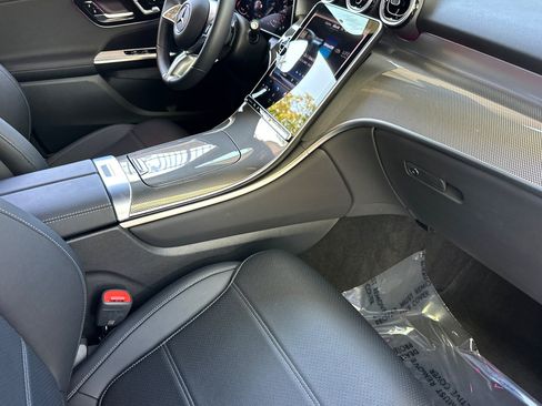 Certified 2025 Mercedes-Benz GLC 350e 4MATIC image 19
