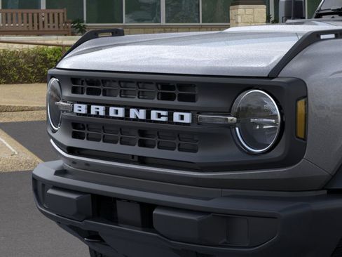 New 2025 Ford Bronco 4-Door image 19