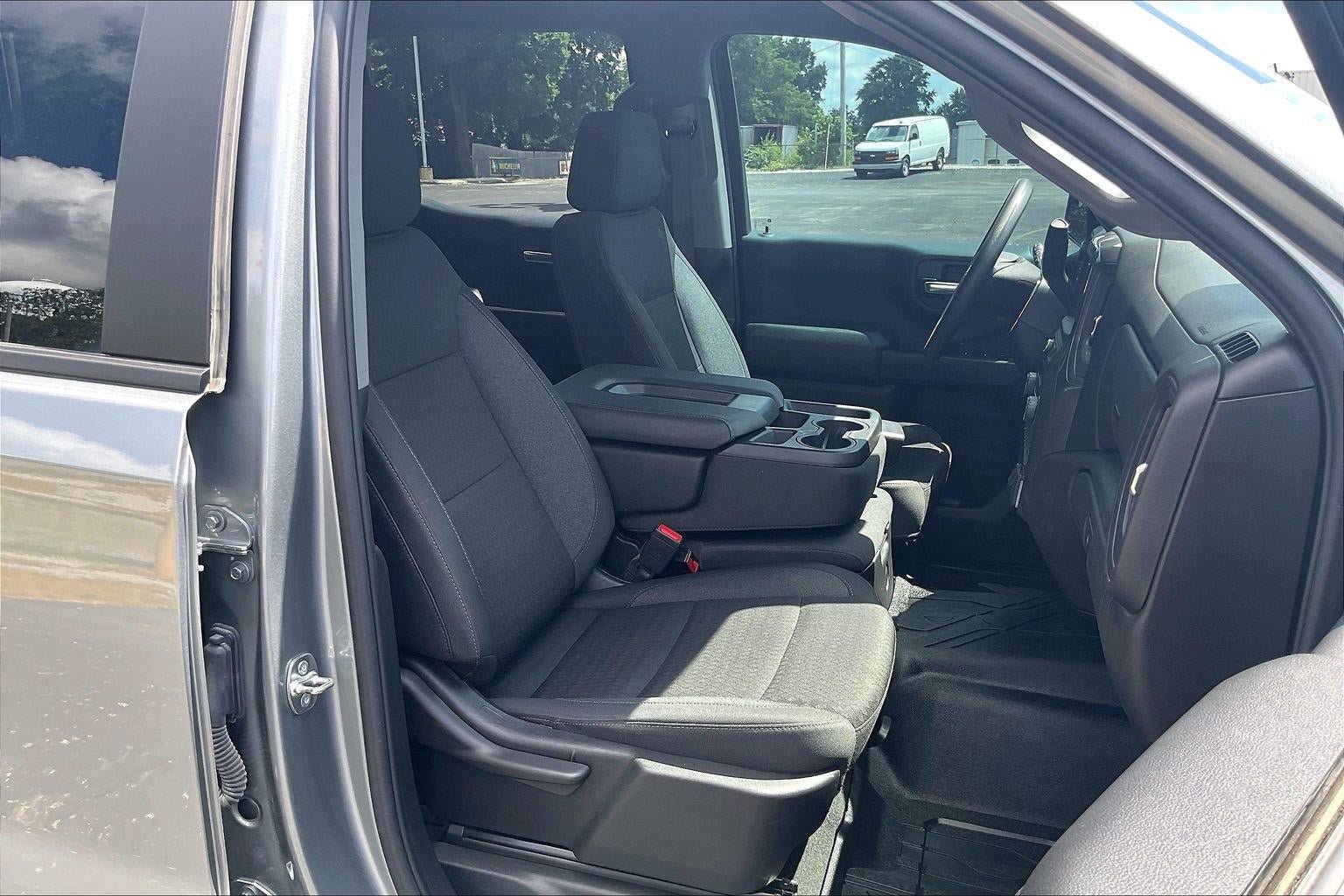 Used 2025 Chevrolet Silverado 1500 Custom w/ LPO, Dark Essentials Package AWD/4WD image 7