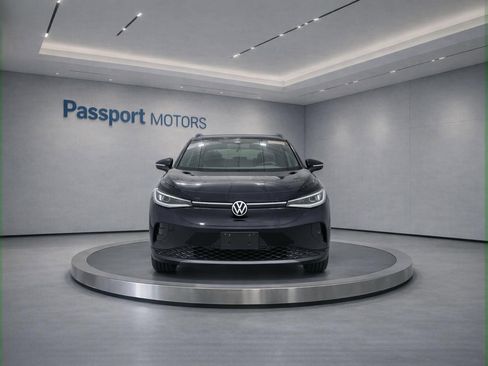 Used 2024 Volkswagen ID.4 2WD image 2