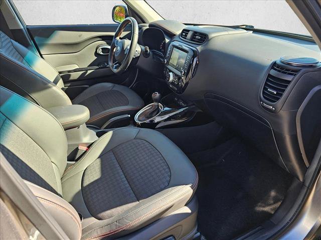 Used 2018 Kia Soul ! w/ Tech Package FWD image 12