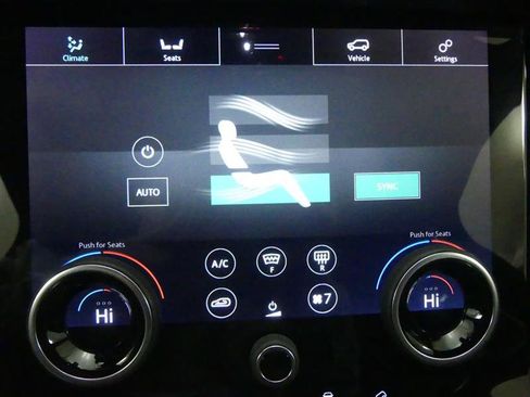 Used 2019 Land Rover Range Rover Velar R-Dynamic HSE image 19