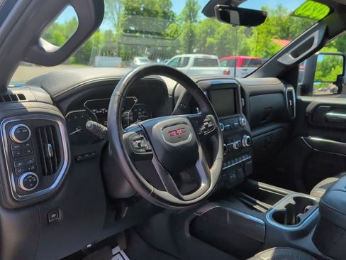 Used 2020 GMC Sierra 3500 AT4 w/ AT4 Premium Package AWD/4WD image 12