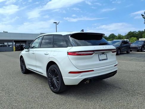 Used 2023 Lincoln Corsair AWD w/ Equipment Group 101A image 5