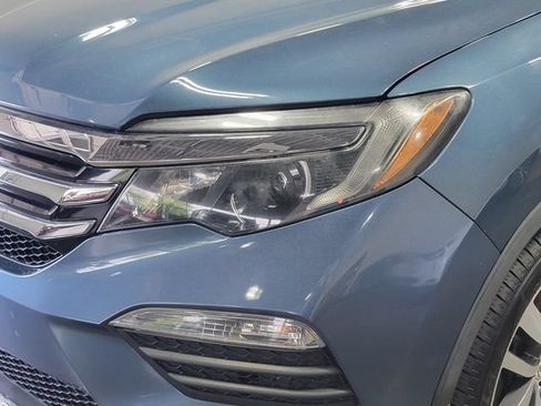 Used 2017 Honda Pilot Touring image 8