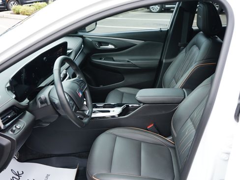 Used 2024 Buick Envista Avenir image 15