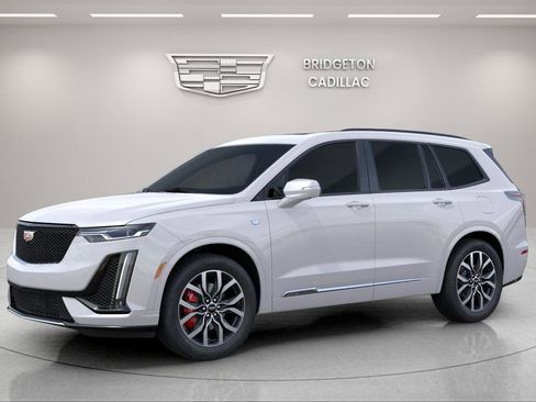 New 2025 Cadillac XT6 Sport w/ LPO, Floor Liner Package image 5