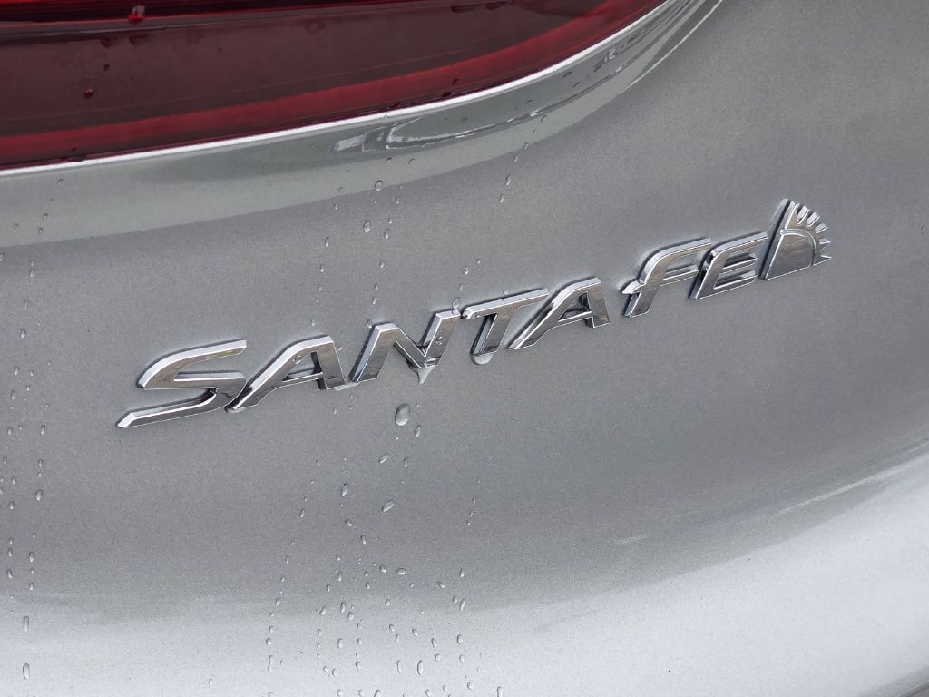 Used 2021 Hyundai Santa Fe SE FWD image 26