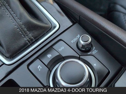 Used 2018 MAZDA MAZDA3 Touring image 19