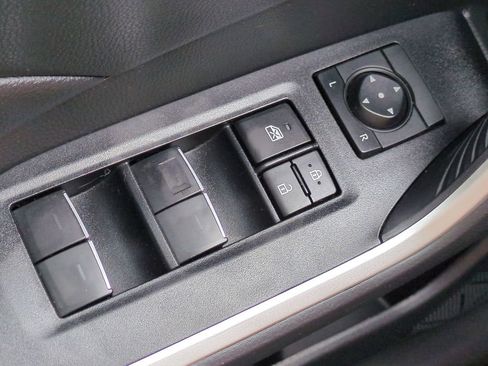 Used 2023 Toyota RAV4 XLE w/ Convenience Package FWD image 26