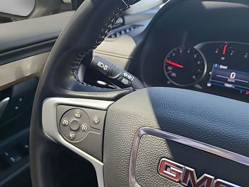 Used 2020 GMC Terrain SLE FWD image 18