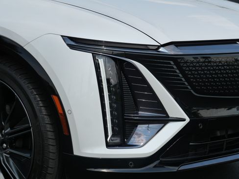 Certified 2024 Cadillac Lyriq Sport w/ Nappa Leather Package AWD/4WD image 16