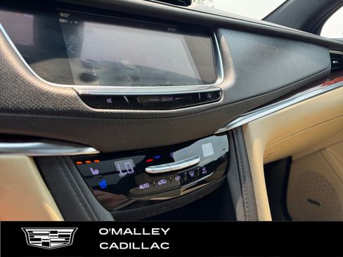 Used 2019 Cadillac XT5 Premium Luxury AWD/4WD image 21