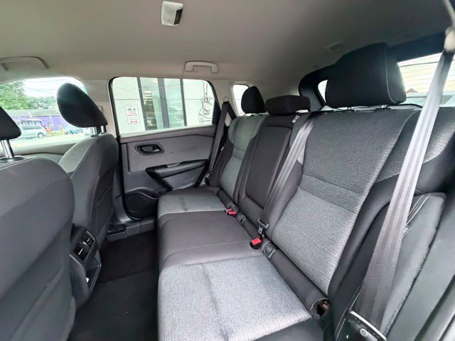 Used 2021 Nissan Rogue S AWD/4WD image 17