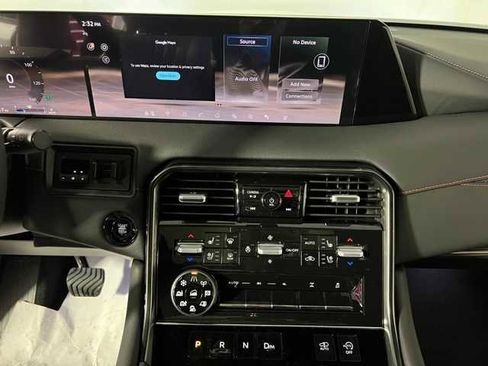 New 2025 Nissan Armada PRO-4X w/ Pro-4X Premium Package image 8