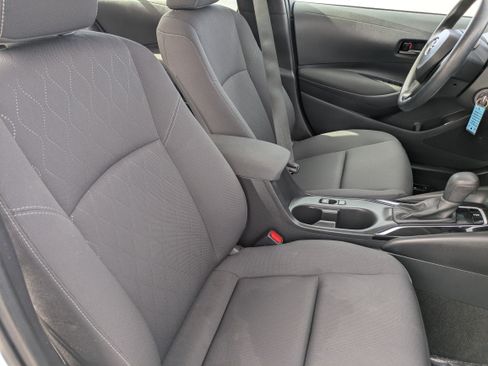 Used 2024 Toyota Corolla LE FWD image 10