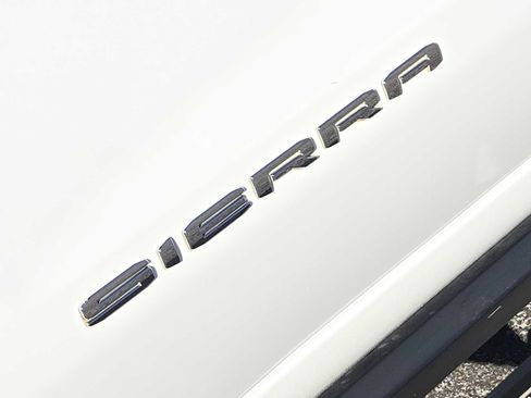 Used 2020 GMC Sierra 1500 SLT image 12