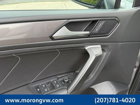 Used 2023 Volkswagen Tiguan SE w/ Panoramic Sunroof Package AWD/4WD image 24