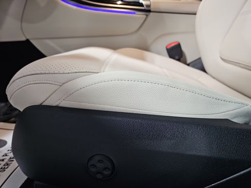 New 2026 Mercedes-Benz GLC 300 image 31