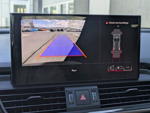 Certified 2023 Audi Q5 e Premium w/ Convenience Package AWD/4WD image 17